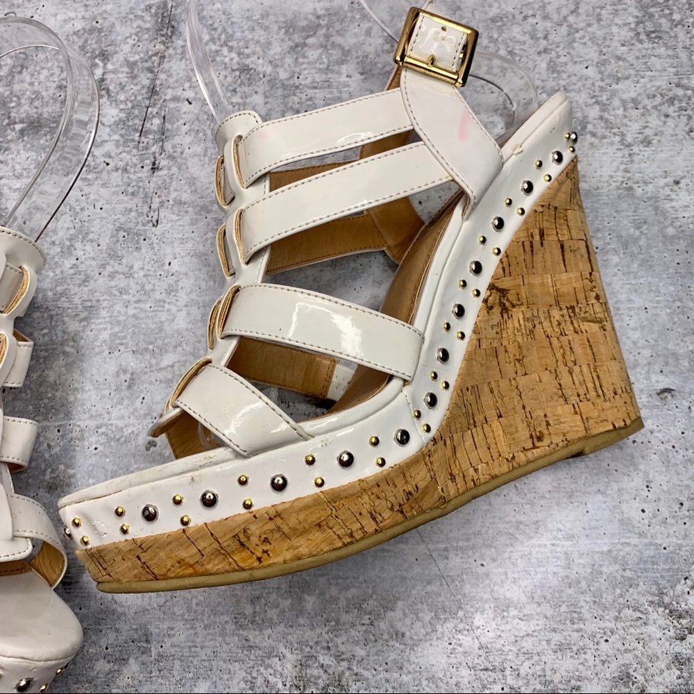 STEVE MADDEN | White Wedges - Picture 2 of 8